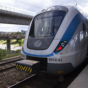 Stockholm commuter train, photo by Harry Dankowicz